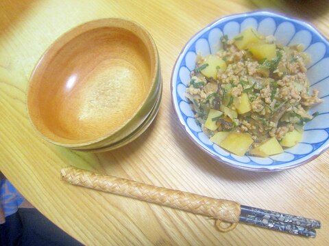 韮と鶏もも挽肉とじゃが芋煮グリル